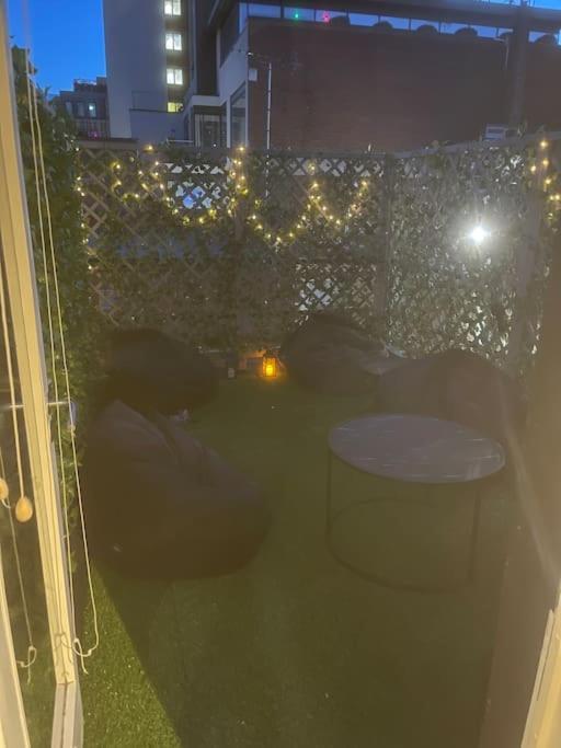 Spacious 2 Bedroom Apartment In The Heart Of Soho. Londra Exterior foto