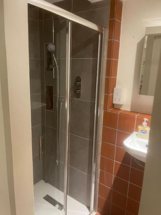Spacious 2 Bedroom Apartment In The Heart Of Soho. Londra Exterior foto