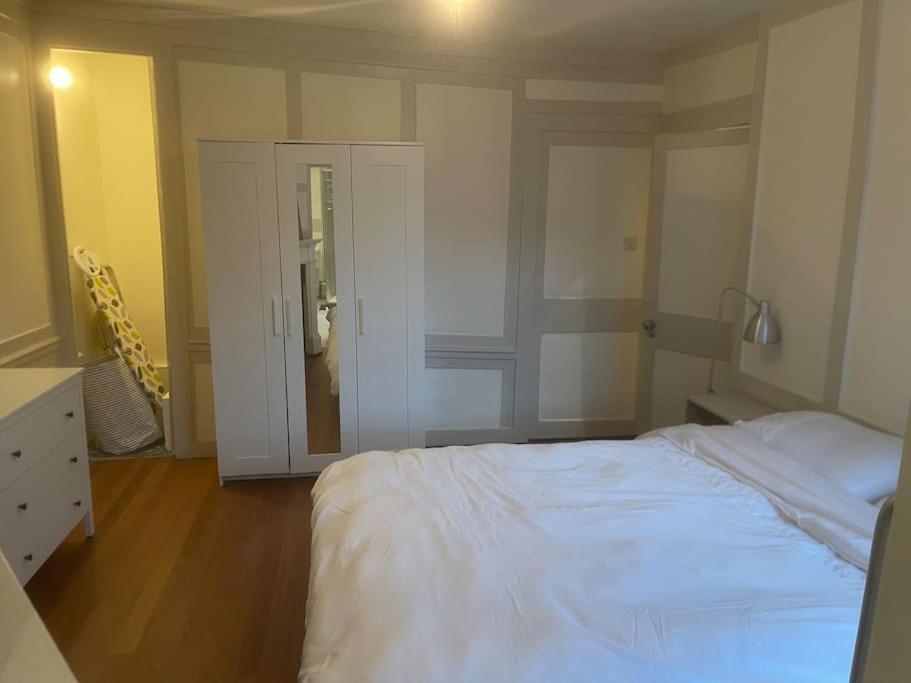 Spacious 2 Bedroom Apartment In The Heart Of Soho. Londra Exterior foto